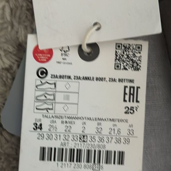 ZARA Kids | Black | MIRRORED MICKEY MOUSE © DISNEY ANKLE BOOTS - Picture 7 of 7